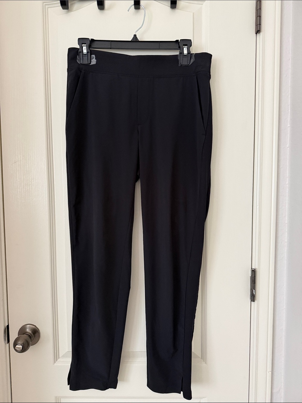 ATHLETA Brooklyn Ankle Pant Black Sz4